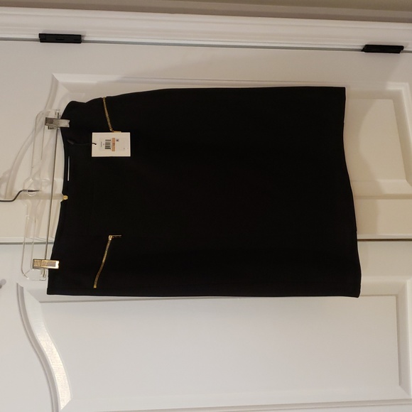 NWT Calvin Klein size 12 black skirt gold zipper detail 24 length - Picture 1 of 4